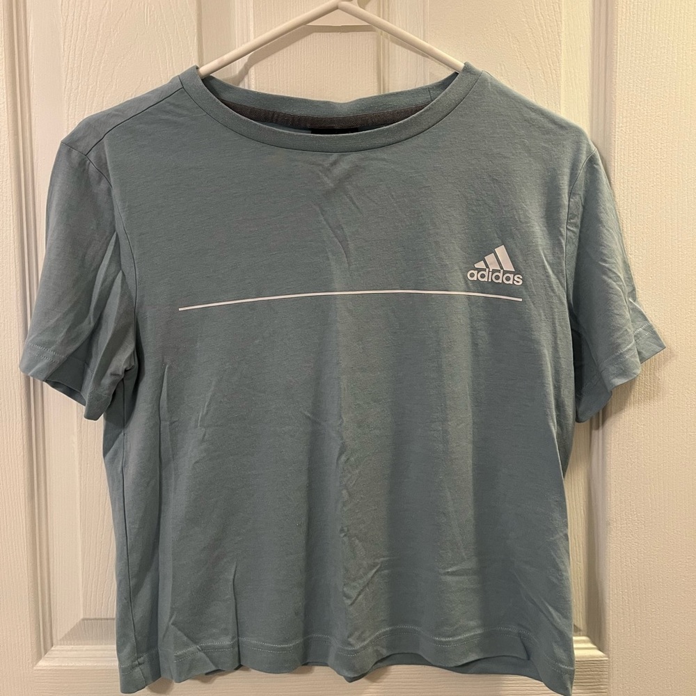 Women’s adidas shirt